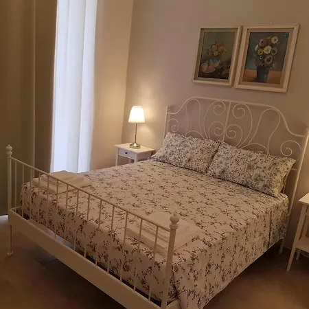 Guest house Sanbiagio, 25 Naples