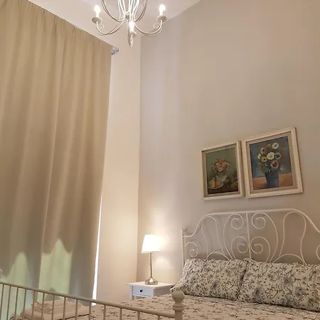 Sanbiagio, 25 Guest house