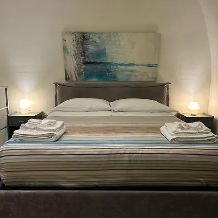Sanbiagio, 25 Naples