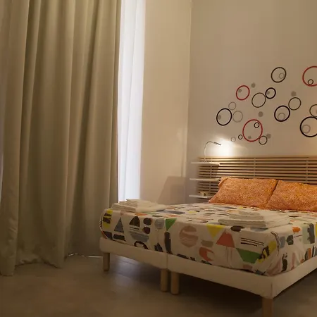 Sanbiagio, 25 3* Naples