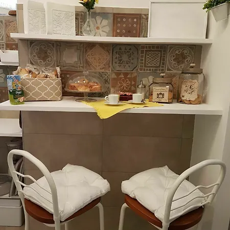 Sanbiagio, 25 Naples