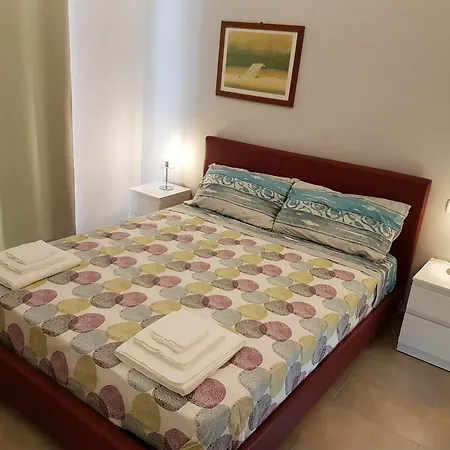 Sanbiagio, 25 3* Naples